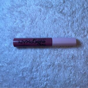 NYX Pink Lipstick Vibrant Long-lasting Color